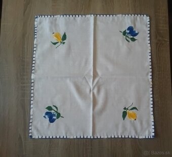 Vyšívané dečky - ručná práca. - 2