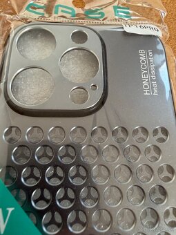 Kryt, obal na Iphone 16 PRO - 2