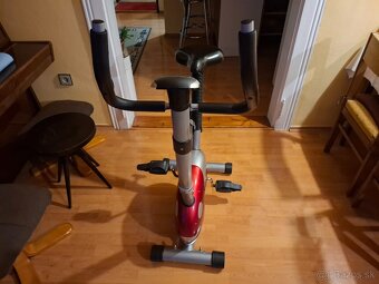 stacionárny bicykel - 2