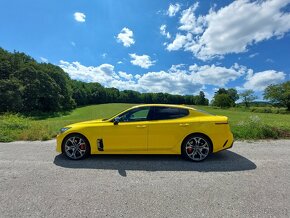 Kia Stinger GT - 2