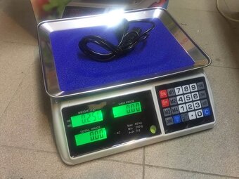 digitalna vaha do 40 kg            35 eur - 2