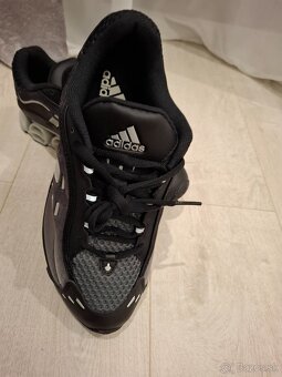 Predam adidas botasky - 2