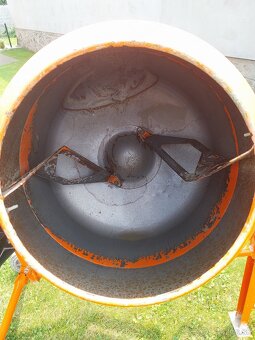 Stavebná miešačka - 2