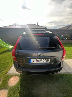 KIA Cee’d Sporty Wagon 1.6 CRDi EX - 2