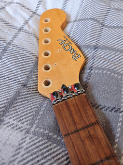 Gitarový krk + mechanika - 2