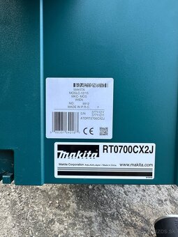 Makita RT0700CX2J - 2