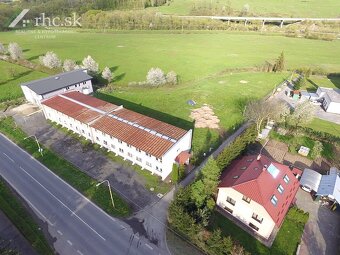 48 ÁROVÝ ROVINATÝ POZEMOK S BUDOVOU VHODNÝ NA VÝSTAVBU - SOV - 2