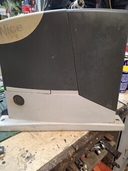 Motor na posuvnu bránu Nice rd400 - 2