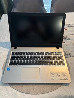 Asus X540S - 2