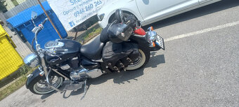 suzuki intruder 800 - 2