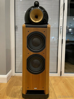 Bowers & Wilkins B&W Nautilus 802 - 2