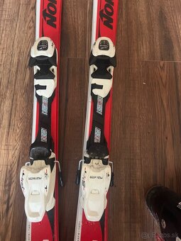 Lyže+lyžiarky+prilba+paličky - 2