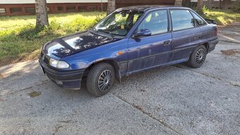 Predám Opel Astra - 2