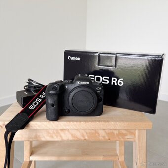 Canon EOS R6 - 2