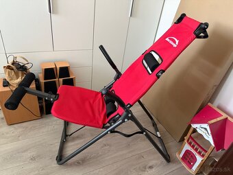 Backlounge pristroj na chrbticu - 2