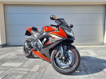 Suzuki GSXR 750 k9 - 2