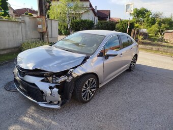 Toyota Corolla sedan 1,5i A/T r.v.2023. - 2