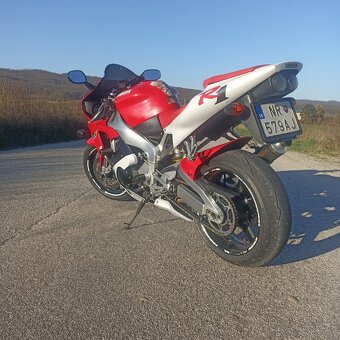 Predám Yamaha R1 - 2