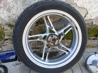 Predám zadné koleso R17 BMW R 1150 RT - 2