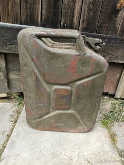 Vojenský kanister 20l - 2