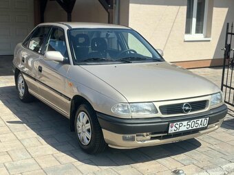 Predam Opel astra Classic, 1.6 , Benzin, 55kw, 2001 - 2