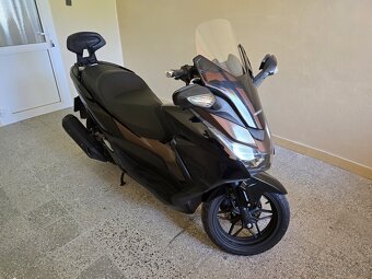 Predám skúter Honda Forza 125 s ABS - 2