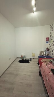 Prenájom 12m2 kancelárie s umývadlom v Žilina-centrum. - 2