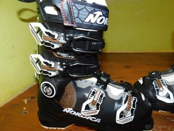 Nordica č-40+ - 2