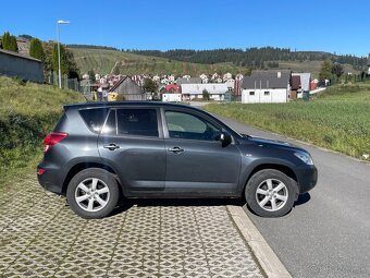 Toyota RAV4 2.2 D-4D - 2