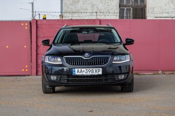 Škoda Octavia Combi 2.0 TDI Ambition DSG - 2