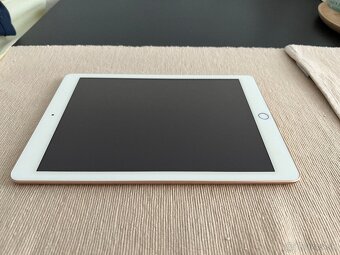 Apple (6th generation) Wi-Fi - 2