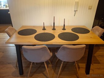 Jedálensky stôl - 2