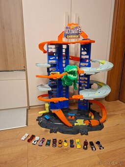Hot wheels ULTIMATE GARAGE T-REX - 2