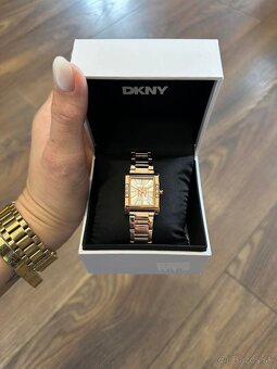 DkNY Hodinky - 2