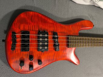 Predám Warwick Streamer LX Jazzman vcetne kufru - 2