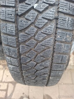 215/65R16C - 2