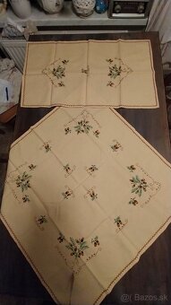Vyšívané obrusy #8 - 2