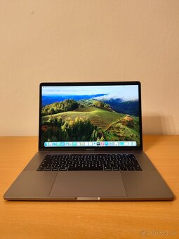 MacBook Pro 15 2019 | i7 • 16GB • 256GB SSD - 2