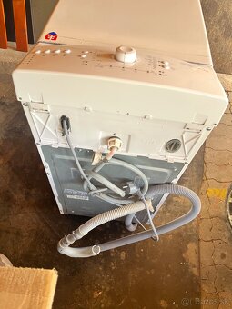 Predám zhora plnenú automatickú práčku Whirlpool, model AWE - 2