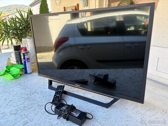 Predám televízor Sony Bravia 32" (KDL-32RD430) - 2