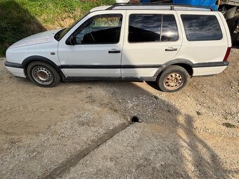 Golf 3 syncro na náhradné diely - 2