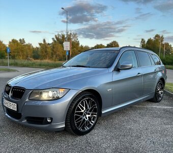 BMW 318d E91 Automat, Xenóny - 2