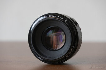 CANON EF 50mm f/1.8 II - 2