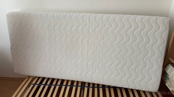 Posteľ 200x90cm s úložnym priestorom a matracom - 2