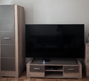 75” Samsung UE75U8072 4K Ultra HD - 2