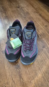 Úplne nové trekové topánky - 2