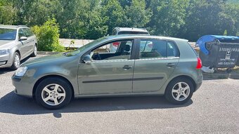 Predám Volkswagen Golf V 92000km.. - 2