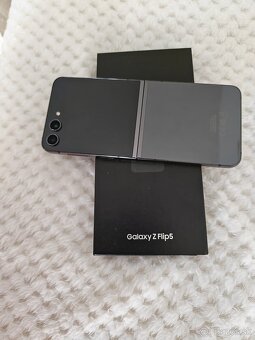 samsung galaxy z flip 5-graphite-len sms - 2