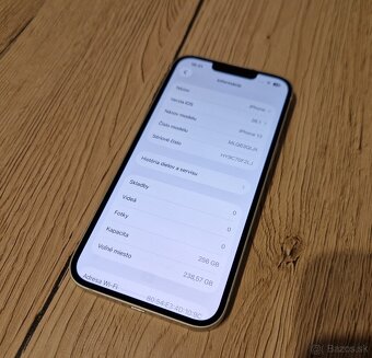 iPhone 13 256gb v bielej farbe - 2