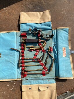 Acetylénove hodiny - 2